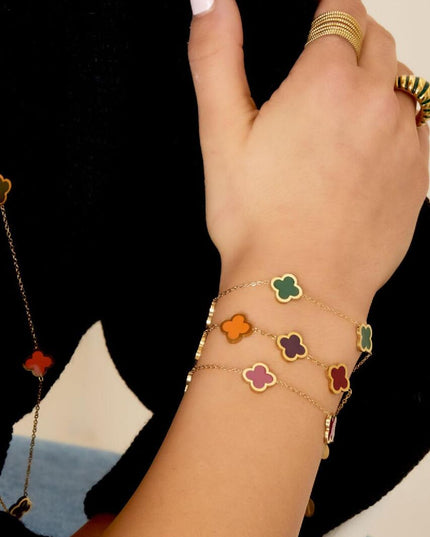 Armband drie kleurrijke klavers - paars