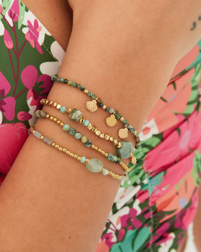 Kralenarmband schelpenbedels roze & goud