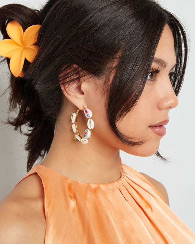 Creolen met schelp en kleurrijke kraaltjes