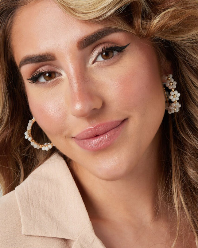 Oorhangers bloemetjes middel - zwart/grijs