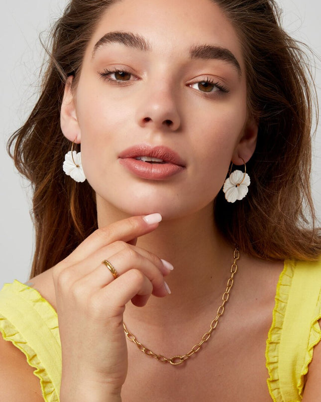 Oorbellen zeeschelp bloem - Goud