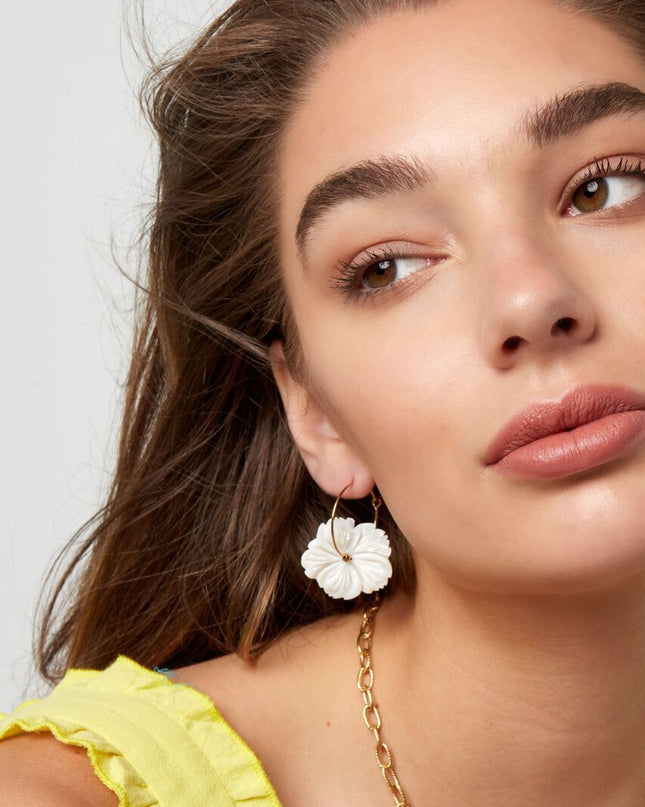 Oorbellen zeeschelp bloem - Goud