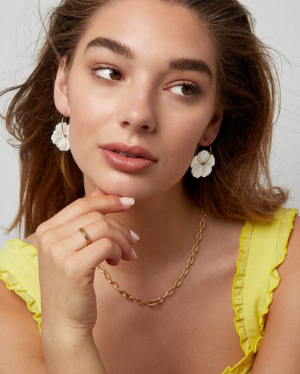 Oorbellen zeeschelp bloem - Goud