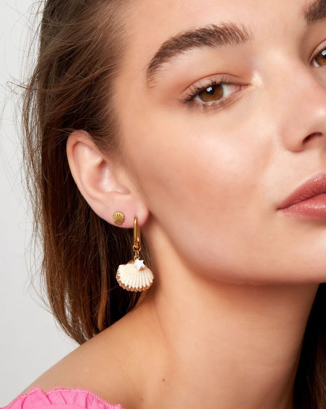 Ear studs schelp - Goud