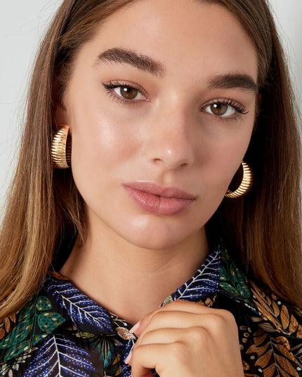 Oorbellen grove streepjes print - zilver