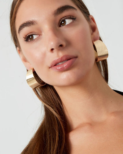 Oorbellen streepjes print - goud