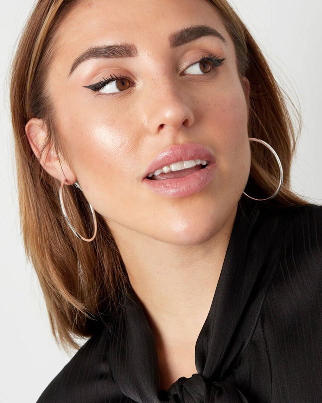 Oorbellen basic cirkel groot - goud