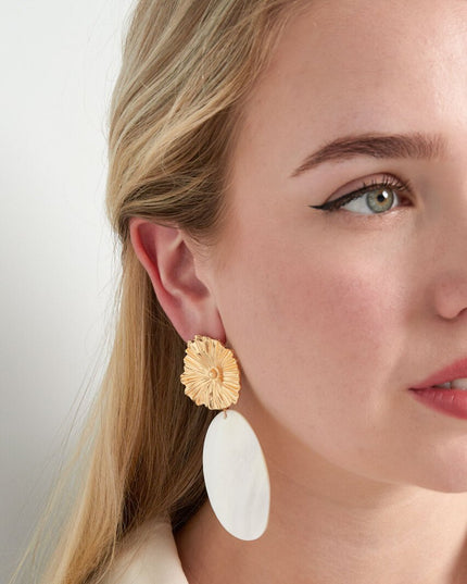 Oorbellen poshy flower - wit goud