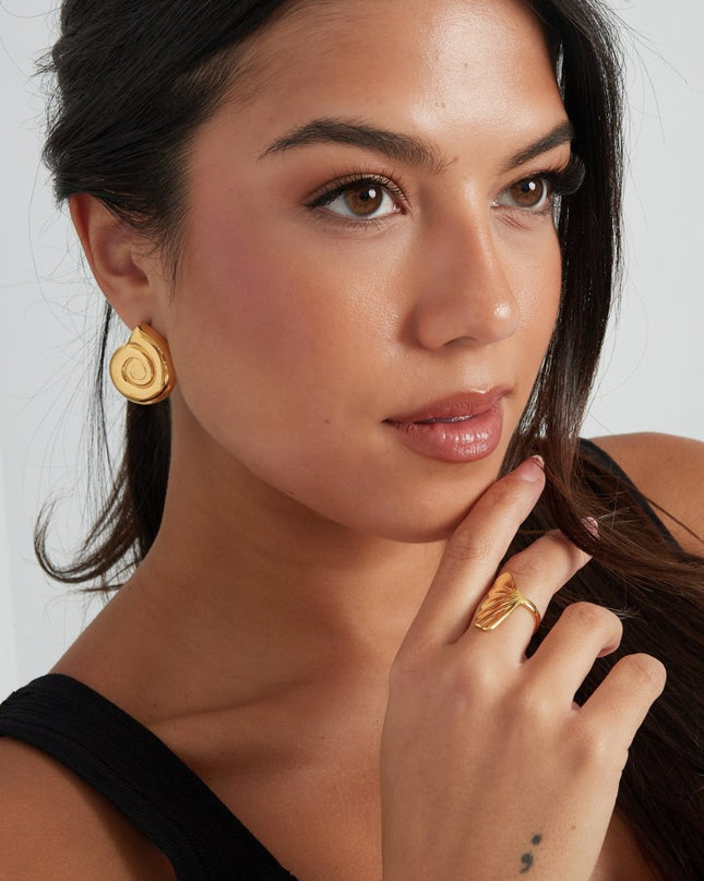 Oorbellen swirly shell - zilver