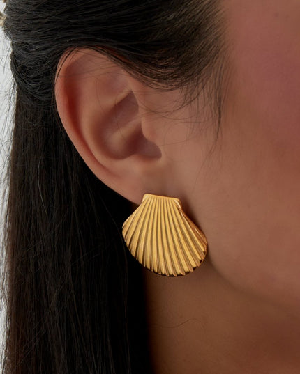 Oorbellen shell statement - goud