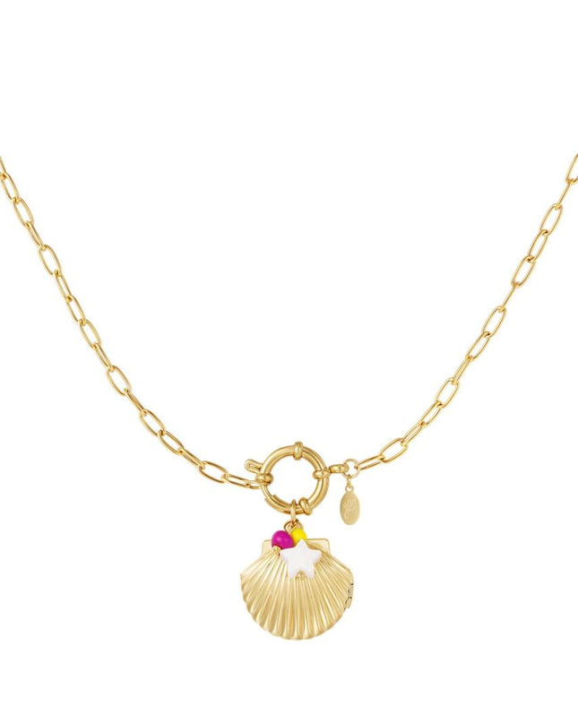 Ketting met schelpen medaillon
