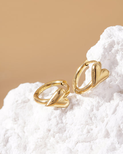 Hoop met mini hartje goud