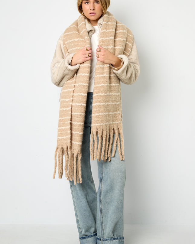 Warme winter sjaal beige